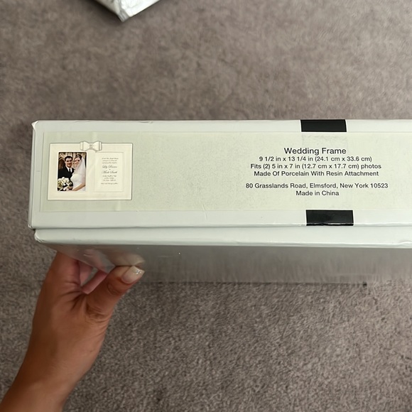 Porcelain Wedding Picture Frame with Resin Bow - Picture 5 of 5